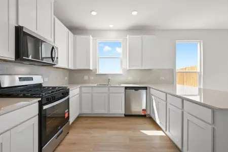 New construction Single-Family house 1002 Golden St, Maxwell, TX 78656 - image 6
