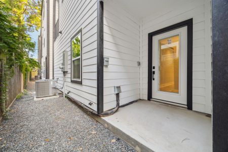 New construction Single-Family house 812 Thornton St, Unit F, Houston, TX 77018 - image