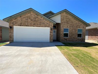 New construction Single-Family house 807 Sayle Street, Greenville, TX 75401 - photo 0