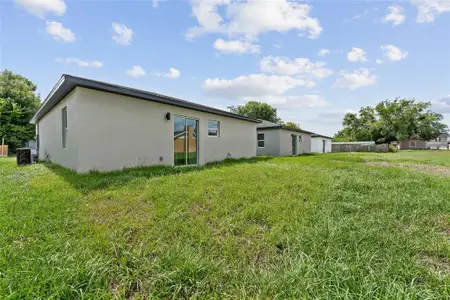 New construction Single-Family house 2048 Dixie Ave, Sanford, FL 32771 - image