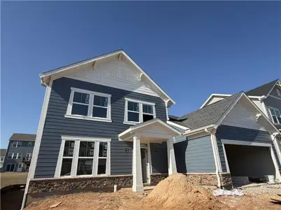 New construction Single-Family house 728 Crystal Lake Pkwy, Hoschton, GA 30548 - image 3