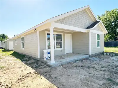 New construction Single-Family house 320 Sw 14Th, Mineral Wells, TX 76067 null- photo 0