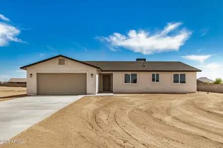 New construction Single-Family house 20375 W Carver Rd, Buckeye, AZ 85326 - image
