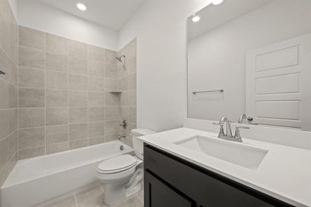 New construction Single-Family house 974 Reeves Dr, DeSoto, TX 75115 plan Manor (Courtyard) - image 10