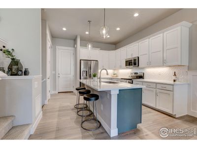 New construction Townhouse house 206 High Point Dr, Longmont, CO 80504 Barrington- photo 8 8