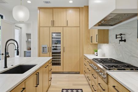 New construction Single-Family house 1502 Barn Swallow Dr, Austin, TX 78746 null- photo 12 12