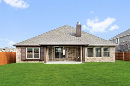 New construction Single-Family house 211 Memory Ln, Waxahachie, TX 75165 Carolina- photo 35 35