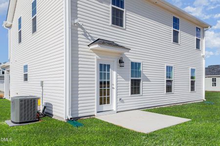 New construction Single-Family house 32 Littlefield Ln, La Grange, NC 28551 - image 4