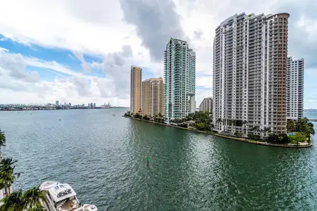 New construction Condo house 300 Biscayne Blvd, Unit 802E, Miami, FL 33131 - image
