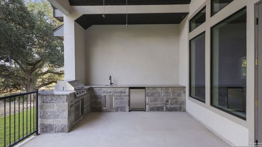 New construction Single-Family house 5668 Dry Comal, New Braunfels, TX 78132 - image 15