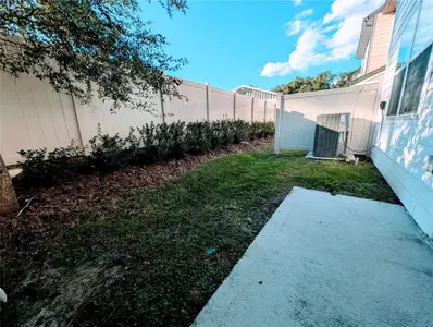 New construction Townhouse house 6215 Daerr Ridge St, Zephyrhills, FL 33542 - image