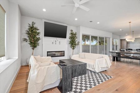 New construction Single-Family house 5203 Texas St, Houston, TX 77011 - image 10