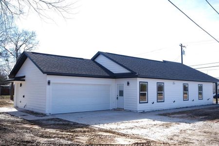 New construction Single-Family house 2101 College St, Greenville, TX 75401 - image