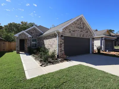 New construction Single-Family house 628 Falling Cave Dr, Willis, TX 77378 plan Primrose - Smart Series - image