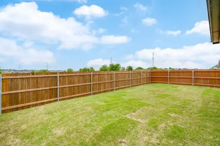 New construction Single-Family house 7286 Velvetleaf, Benbrook, TX 76126 - image 4