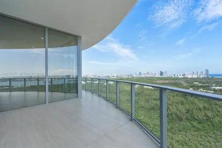 New construction Condo house 2411 Laguna Cir, Unit 3001, Miami, FL 33180 - image