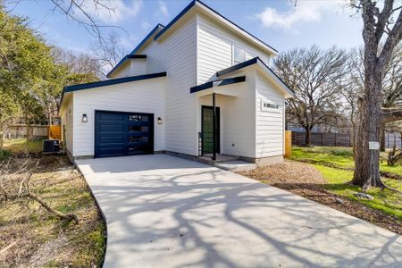 New construction Single-Family house 27 Fallbrook Cir, Wimberley, TX 78676 null- photo 0