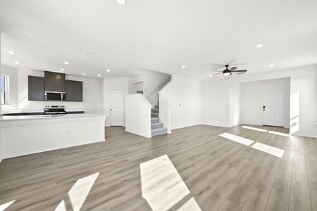 New construction Single-Family house 13233 Kincane Dr, Del Valle, TX 78617 - image 17