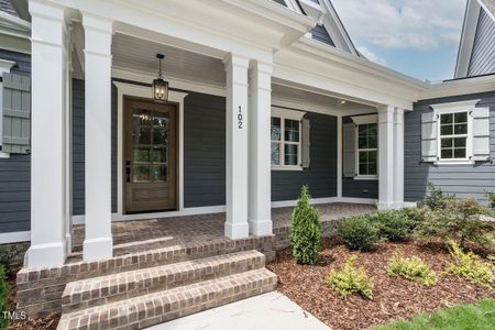 003-1280x960-covered-front-porch