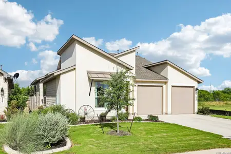 New construction Single-Family house 925 Nolte Bnd, Seguin, TX 78155 plan Palastine - image