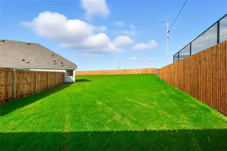 New construction Single-Family house 2700 Steeple Chase Dr, Sherman, TX 75092 plan Premier Series - Juniper - image