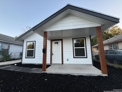 New construction Single-Family house 3302 W Martin St, San Antonio, TX 78207 - photo 0