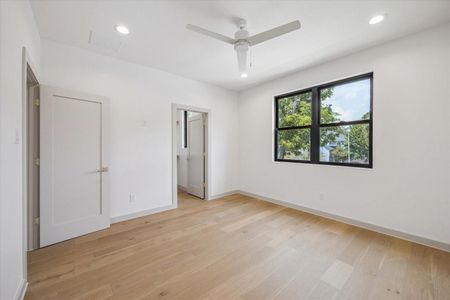 New construction Single-Family house 7302 Raton St, Houston, TX 77055 - image 19