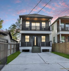 New construction Single-Family house 1224 Johnston St, Houston, TX 77022 - image