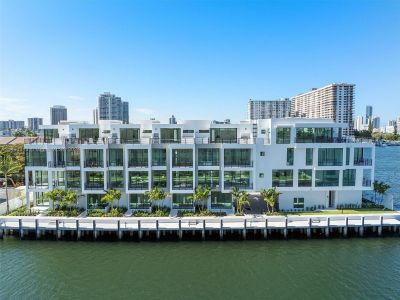 Koya Bay by Macken Companies in North Miami Beach - photo 8 8