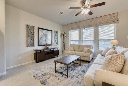 New construction Single-Family house Crosby, TX 77532 plan Floor Plan 1759 - image 15