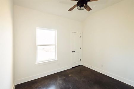 New construction Single-Family house 1118 Northcross Dr, Salado, TX 76571 null- photo 8 8