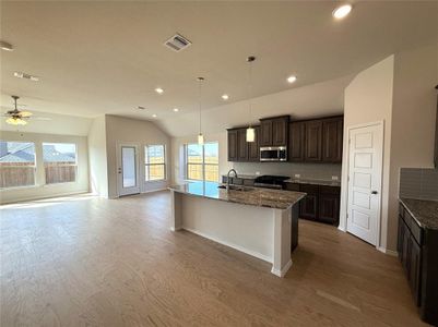 New construction Single-Family house 1008 Pineview Ln, Crowley, TX 76036 Concept 1912- photo 2 2