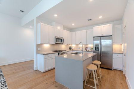 New construction Single-Family house 7613 Victory Reserve St, Houston, TX 77088 - image 17