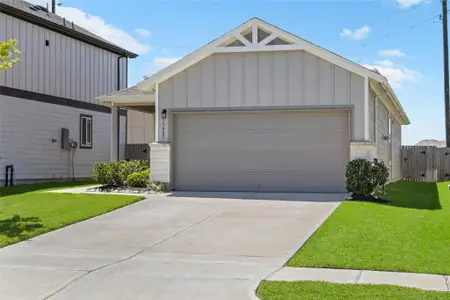 New construction Single-Family house 17907 Grain Auger Rd, Hockley, TX 77447 plan Adams - image