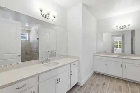 New construction Single-Family house 2357 Wise River Ln, Zephyrhills, FL 33541 plan Vero - image 10