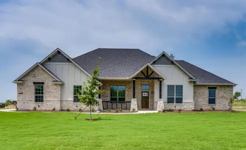 New construction Single-Family house 421 Paradise Ridge Dr, Waxahachie, TX 75167 - image