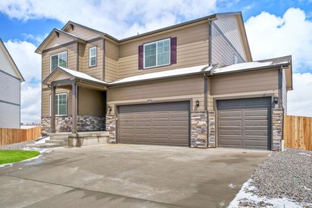 New construction Single-Family house 738 Gareth Ln, Lochbuie, CO 80603 null- photo 4 4