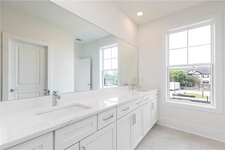 New construction Townhouse house 2251 Crestview Dr Ne, Brookhaven, GA 30319 - image