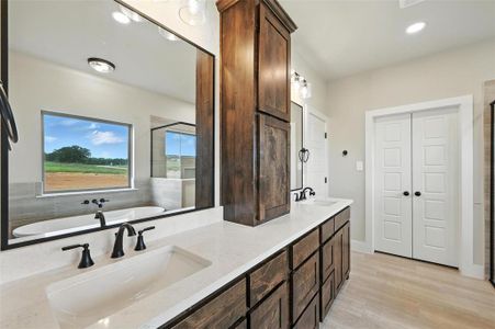 New construction Single-Family house 224 Kilkenny Rd, Poolville, TX 76487 null- photo 4 4