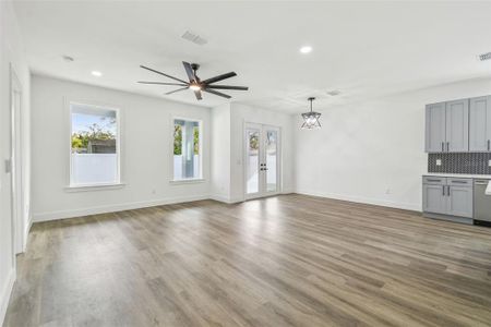 New construction Single-Family house 7711 N Orleans Ave, Tampa, FL 33604 null- photo 16 16