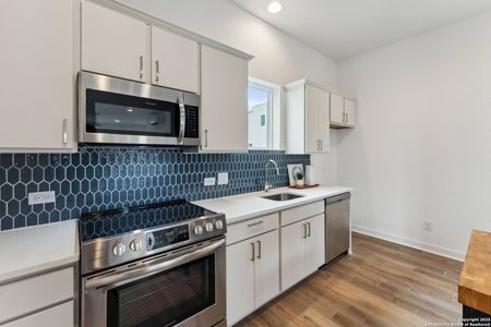 New construction Condo house 1735 W Gramercy, Unit UNIT 302, San Antonio, TX 78201 - image 16