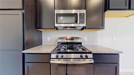 New construction Single-Family house 11821 E Gate Dr, Willis, TX 77318 plan Cambria - image 14