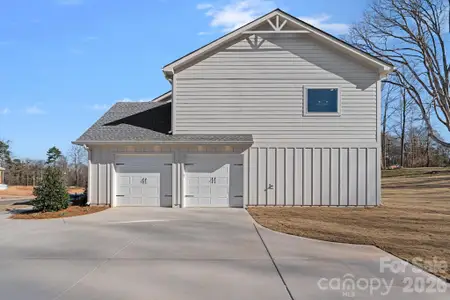 New construction Single-Family house 4619 Serenity Woods Ct, Charlotte, NC 28216 - image