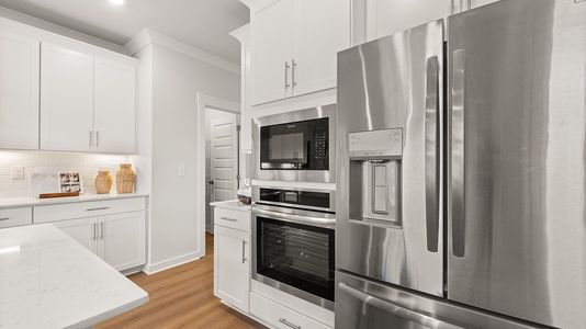 Longview Ridge: Symphony Collection 8