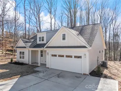 New construction Single-Family house 7540 Deer Track Dr, Unit 28, Denver, NC 28037 - image