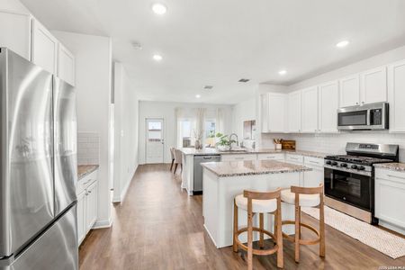 New construction Single-Family house 6618 Cibolo Spgs, Converse, TX 78109 plan Mesquite - image 13