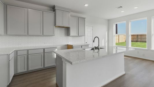 New construction Single-Family house 1703 Seekat Dr, New Braunfels, TX 78132 plan Hickory - image 10