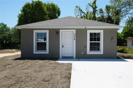 New construction Single-Family house 3438 Ave E Nw, Winter Haven, FL 33880 null- photo 0