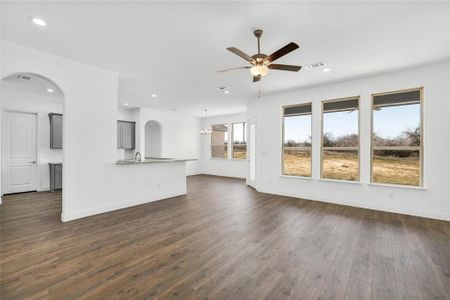 New construction Single-Family house 450 County Rd 4598, Boyd, TX 76023 null- photo 10 10