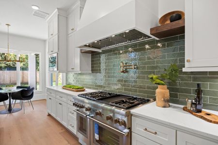 New construction Single-Family house 1749 Parana Dr, Houston, TX 77080 - image 8